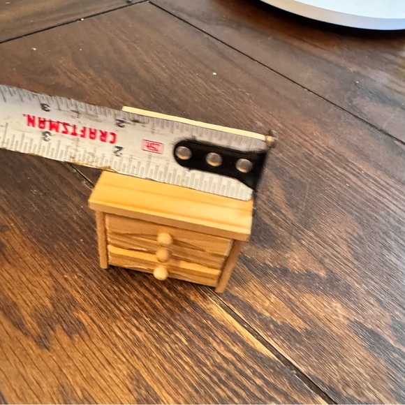 Dollhouse furniture small side table with drawers - Picture 4 of 4